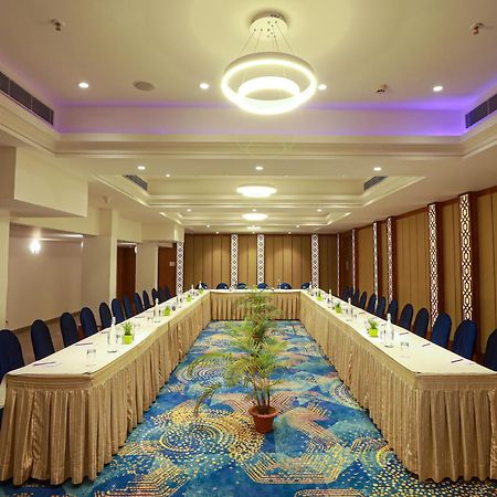 Ira By Orchid Bhubaneswar Hotel Екстериор снимка