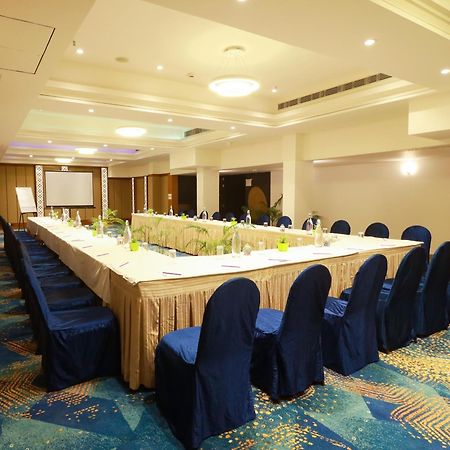 Ira By Orchid Bhubaneswar Hotel Екстериор снимка