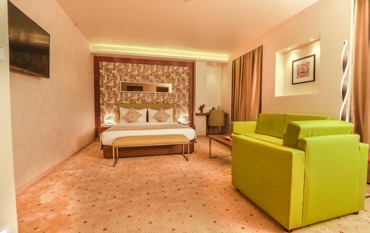 Ira By Orchid Bhubaneswar Hotel Екстериор снимка