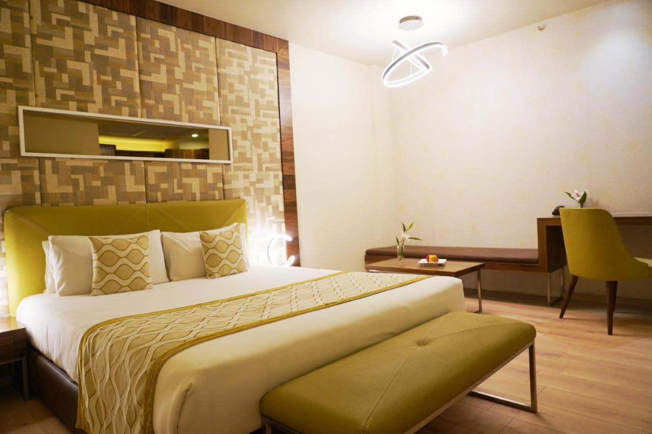 Ira By Orchid Bhubaneswar Hotel Екстериор снимка