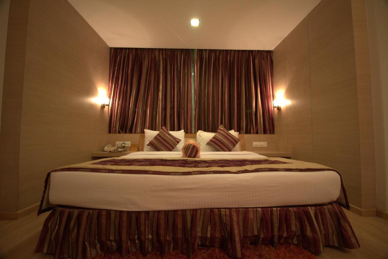 Ira By Orchid Bhubaneswar Hotel Екстериор снимка