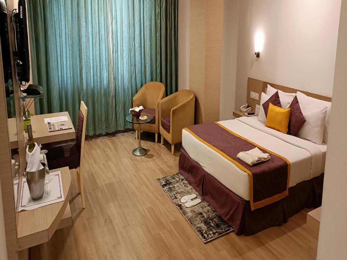 Ira By Orchid Bhubaneswar Hotel Екстериор снимка