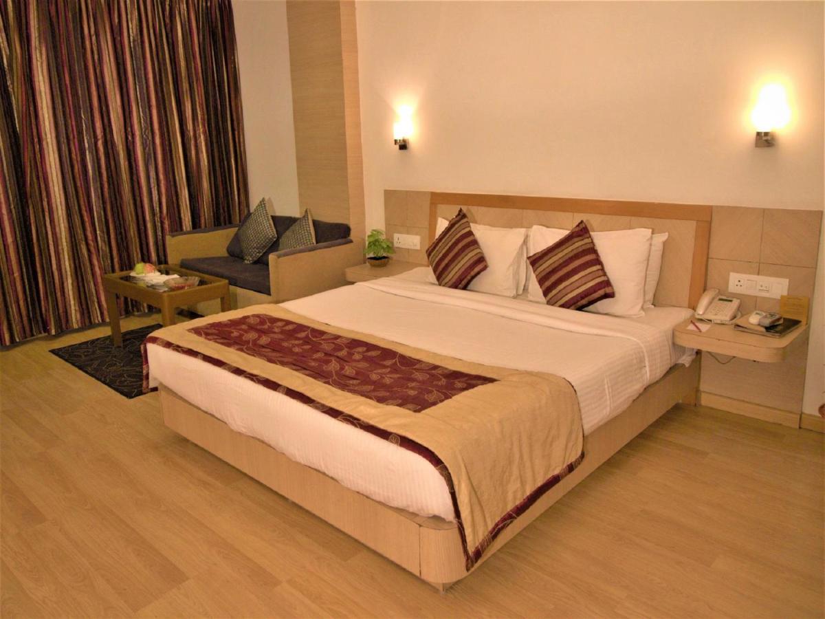 Ira By Orchid Bhubaneswar Hotel Екстериор снимка