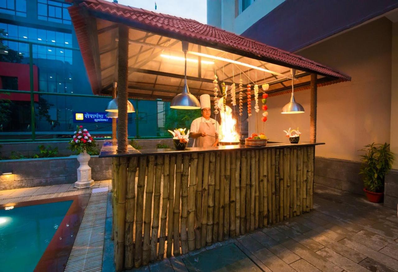 Ira By Orchid Bhubaneswar Hotel Екстериор снимка