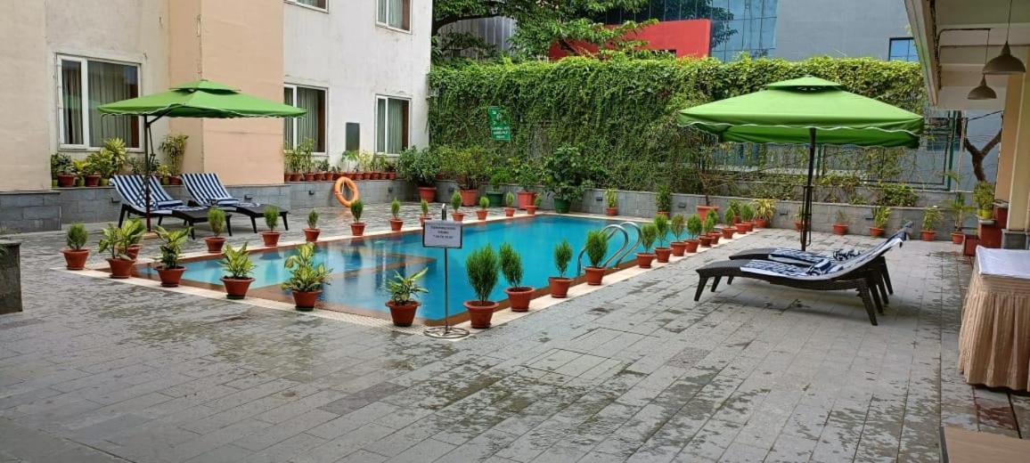 Ira By Orchid Bhubaneswar Hotel Екстериор снимка