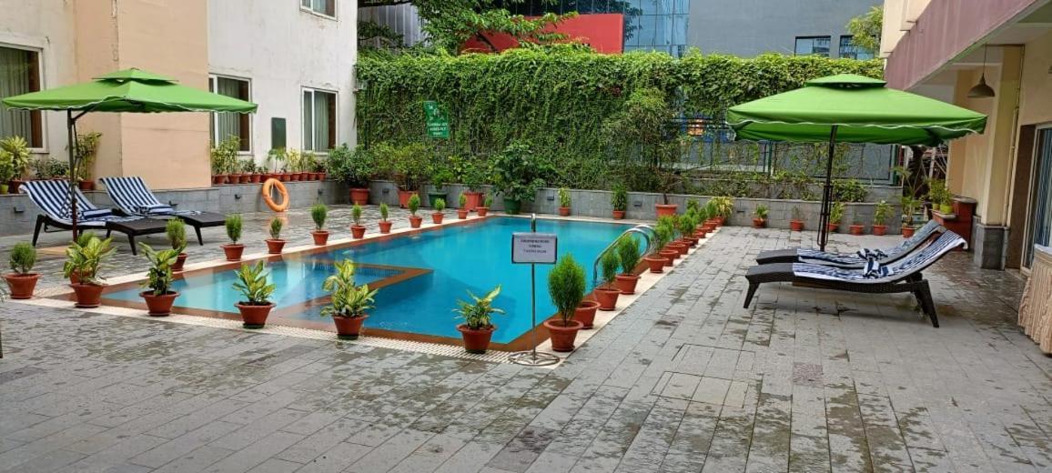 Ira By Orchid Bhubaneswar Hotel Екстериор снимка