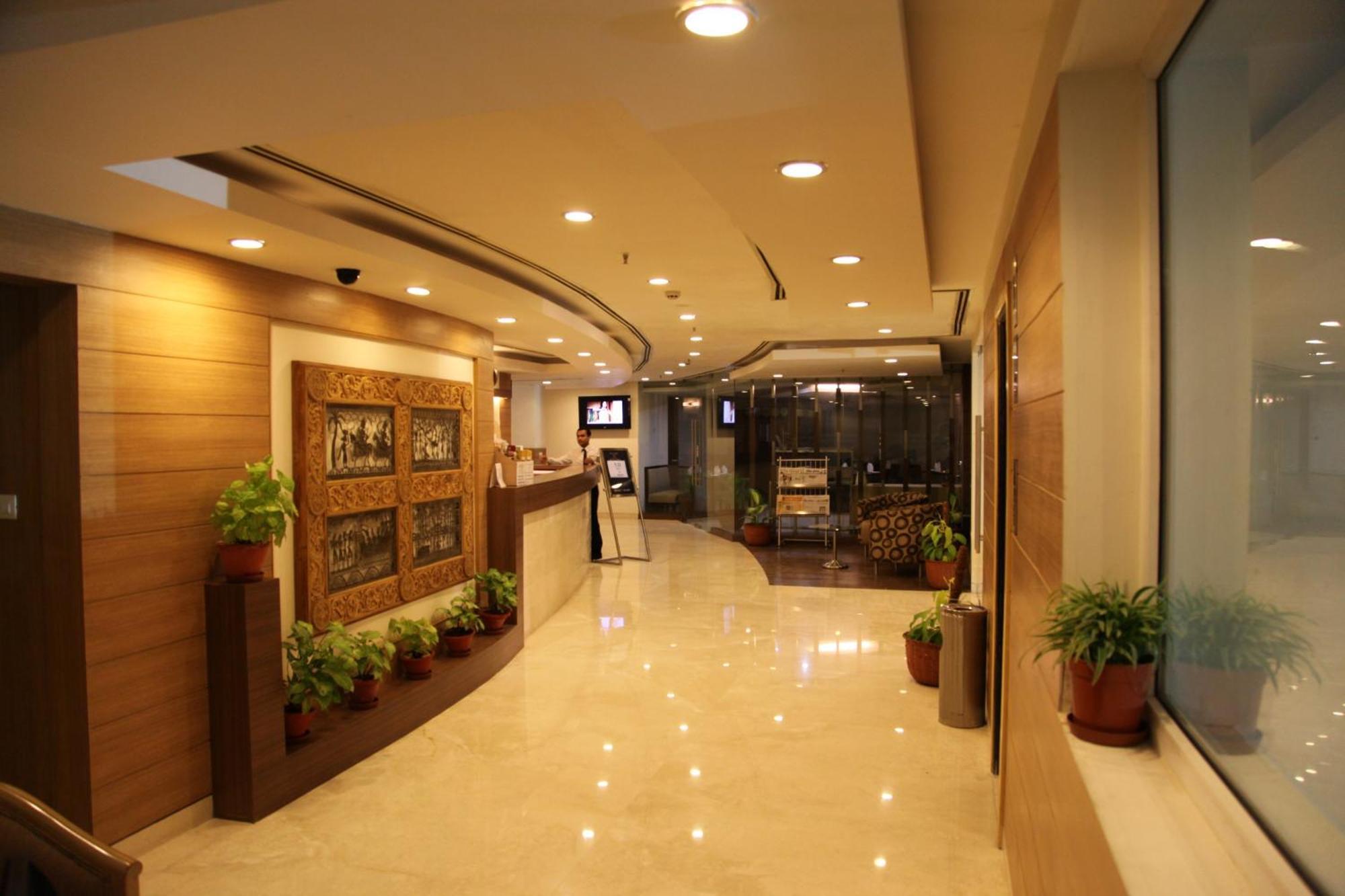 Ira By Orchid Bhubaneswar Hotel Екстериор снимка
